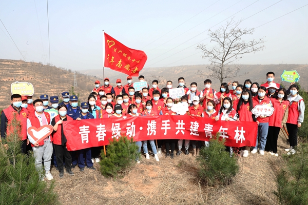 1683538182204810.jpg 企地攜手共植青年林_副本.jpg