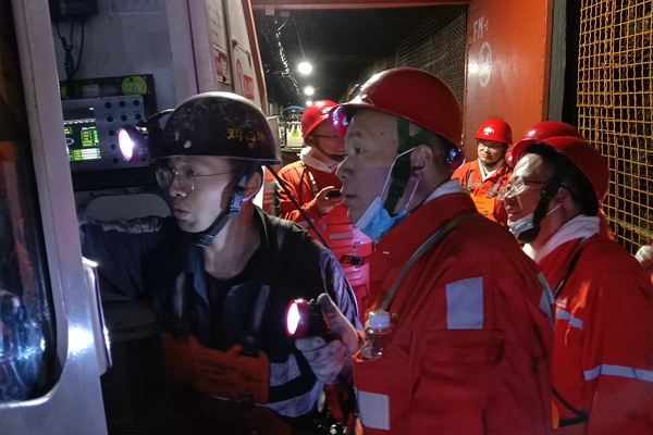 1685340838203813.jpg 3435880640_副本.jpg