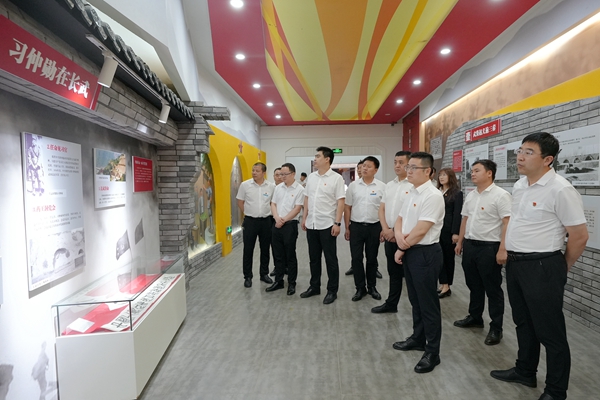 配圖 (1)_副本.jpg