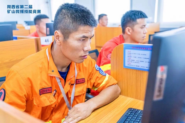 潘志強 (1)_副本.jpg