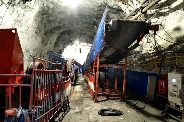 1700468904190608.jpg 矸石分裝分運系統(tǒng)_副本.jpg