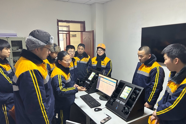 1706859548147247.jpg 現(xiàn)場討論分析_副本.jpg