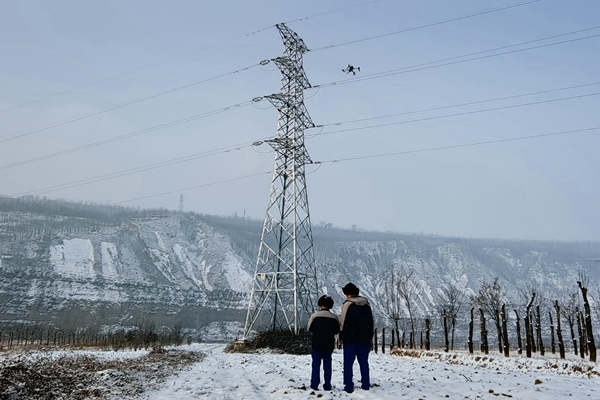 1707016132706075.jpg 無人機(jī)巡線_副本.jpg