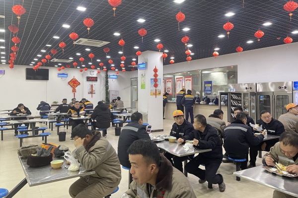 1707116666200821.jpg 食堂就餐_副本.jpg