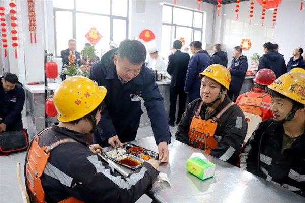 1707873602748568.jpg 4——“暖心餐屋” 開張..jpg