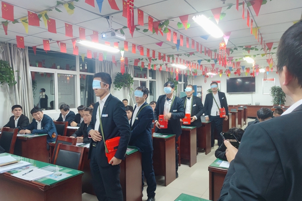 1716260922185829.jpg 檢查自救器熟練掌握_副本.jpg