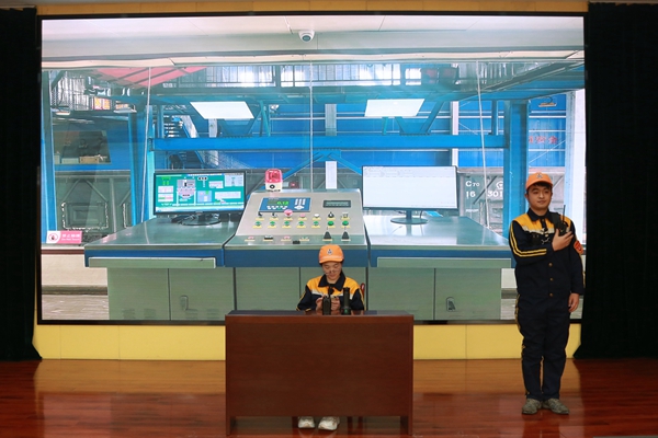 1722998177210806.jpg 安全小品_副本.jpg