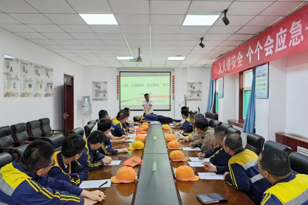 1726729884795177.jpg 安全宣教_副本.jpg