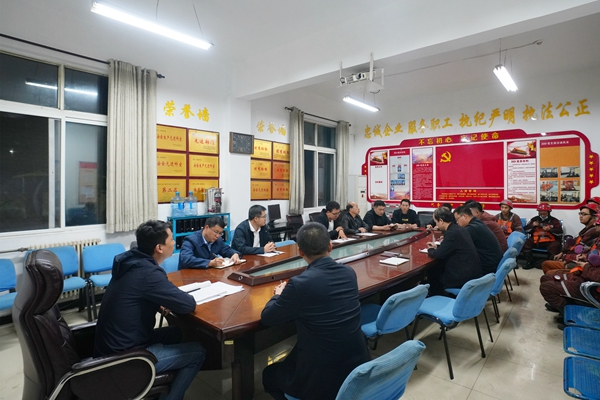 1729232738206277.jpg 安監(jiān)部班前會(huì)_副本.jpg