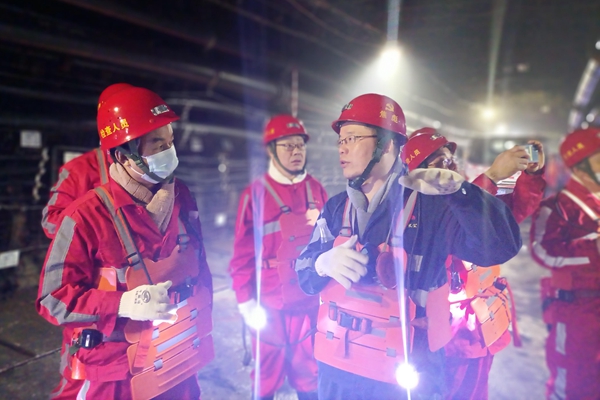 1732257370576584.jpg 井下現場_副本.jpg