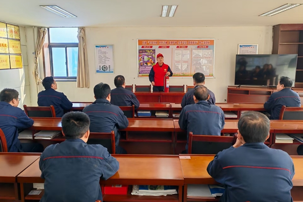 1732842674170615.jpg 安全知識(shí)宣講_副本.jpg