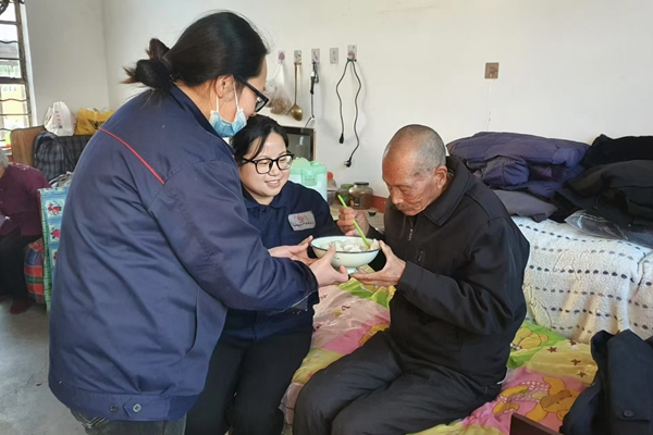 1734937018205378.jpg 慰問(wèn)_副本.jpg