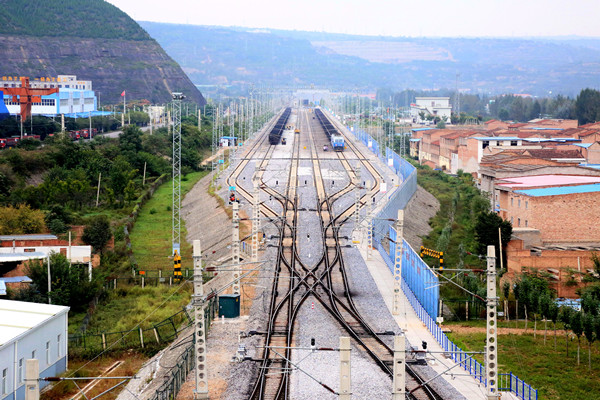 1738398293162602.jpg 3—— 全域深化 打響降本“攻堅戰”_副本.jpg