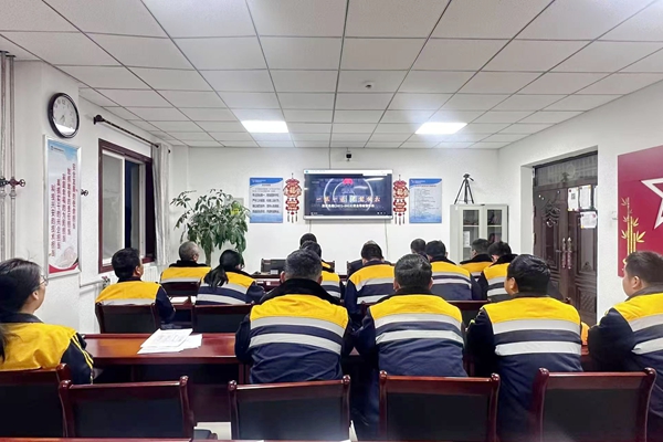 1744011176194905.jpg 安全教育培訓(xùn)_副本.jpg