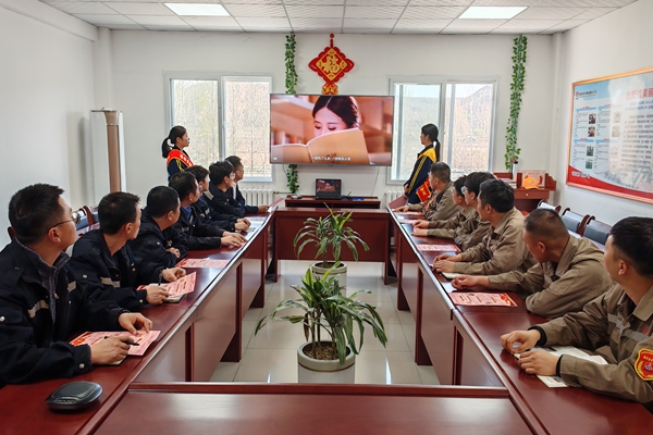 1745744840108364.jpg 女工宣貫安全知識_副本.jpg