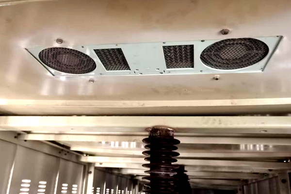 配電柜內部出風口_副本.jpg