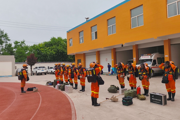 1748511745140240.jpg 1858bffd795fcef12369fae0a5a1f12a_副本.jpg