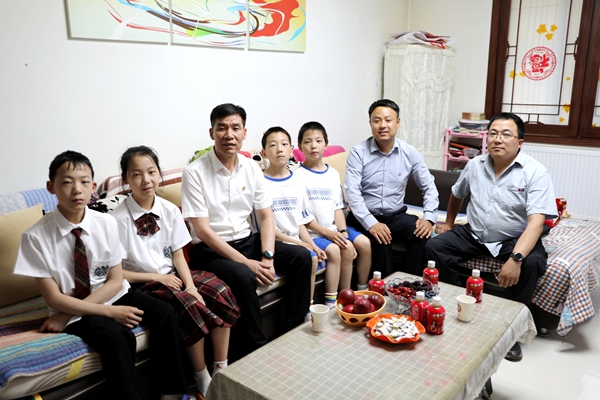 1748762396406159.jpg 服務中心.jpg