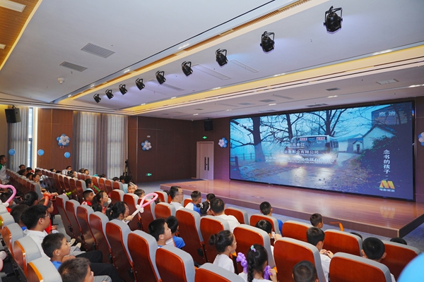 1753688231113082.jpg 觀影_副本.jpg