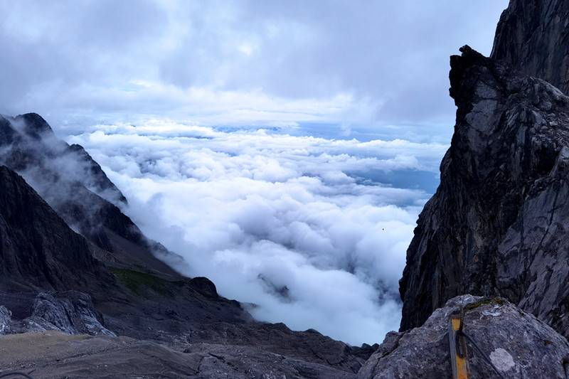 1756436946750208.jpg 3.jpg