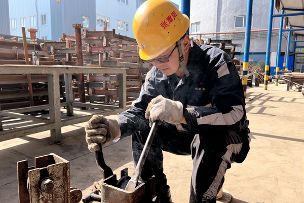 1756713596191110.jpg 第二段_副本.jpg