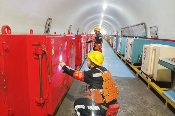 1758246818566904.jpg 第五段后_副本.jpg