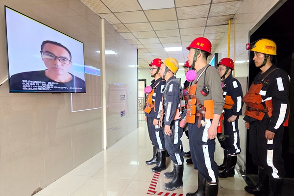 1758614094973748.jpg 584ECABBBA221D64D8CDBDEF7CC2AB18_副本.jpg