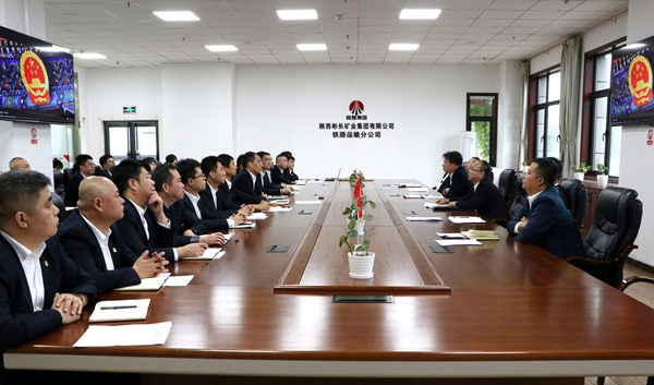 1759996651107998.jpg 觀看警示教育片_副本.jpg