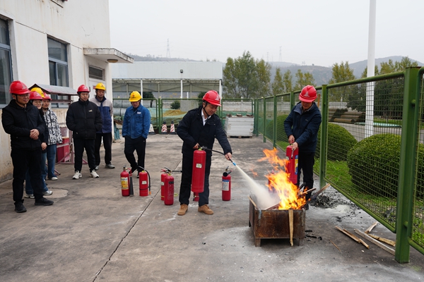 1762760215188012.jpg 3.消防演練_副本.jpg