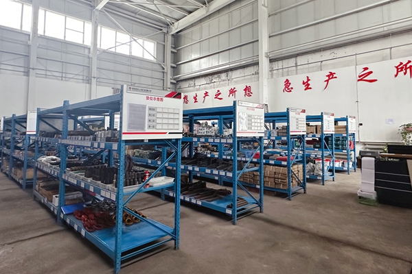 1766046852770819.jpg 2 圍繞物資規(guī)范管理與環(huán)境優(yōu)化的雙重目標(biāo),全面開展廠區(qū)物資整理專項(xiàng)行動(dòng)_副本.jpg