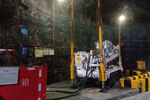 1766458669421315.jpg 圖1:精品打鉆現場_副本.jpg