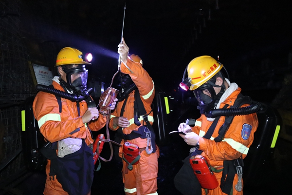 1766714114616632.jpg 1764555329160557.jpg